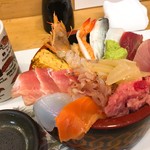 ご飯もたっぷり入っています。