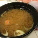 エビのお出汁がよくでたお味噌汁