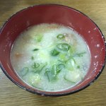 成田家 - サービスの粕汁