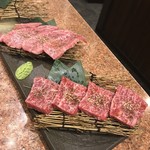 炭火焼肉 矢つぐ - 