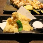 博多串焼き・野菜巻き 串巻きあーと - 大山地鶏のさくさく天婦羅