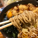 伊藤松吉商店 - 麺はこんな感じ