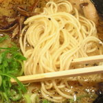 黒龍紅 駕町店 - 黒龍紅　ラーメン 麺