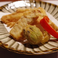 ふぐ・日本料理 喜楽庵 - 河豚の唐揚げ