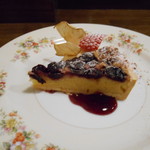 トラットリア ビオラ - ダークチェリーのタルト(*´∀｀)