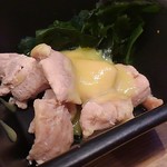 竹乃屋 - お通しの鶏とわかめの酢味噌和え