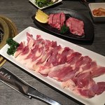 焼肉十八 - たんもと・黒岩土どりもも