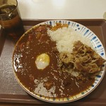 すき家 - 牛あいがけカレー大盛+おんたまトッピング