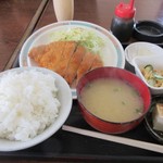 一善めし那の津亭 - この日の日替わりランチはトンカツ定食で６００円でした。