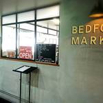 Bedford Market - 外貨   5Fエレベーター降りて正面です。   