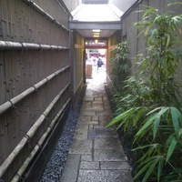 モリタ屋 木屋町店 - 雰囲気のあるアプローチ