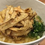 立ち呑みとうどん みのり - ごぼう天うどん
