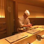 鮨 さいとう - 真剣な斉藤氏