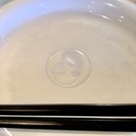 お好み焼き 八昌 - よく見ると、小皿にもオタフクが。