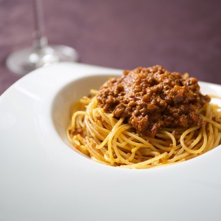 Delicious bolognese made with luxurious minced Matsusaka beef