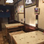 あまから本店 - ちょっぴり民芸チックな店内