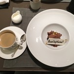 ブルガリ イル・カフェ - コーヒーとケーキ