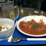 賄いカレー（600円）＋ハイボール（330円）