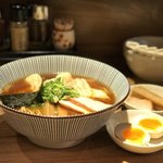 中華soba いそべ - にこにこワンタン麺(黒旨)