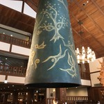 Morinoshinwa - 岡本太郎作の巨大暖炉「森の神話」