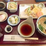 はまさき - サービス定食