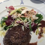 レストラン コバヤシ - 牛肉がレアでもホロホロ柔らかいカットがなされていてホワイトバルサミコ酢で味を楽しめる