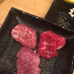 立喰い焼肉 治郎丸 - 