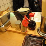 うどん 丸香 - テーブルセット