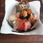 海さくら - ウニ、イクラは軍艦巻き、エビは握りになってます