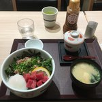 海鮮丼 日の出 博多デイトス店 - 