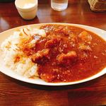 パルフェ 本店 - チキンとトマトのカレー大盛りです。（2018.2 byジプシーくん）