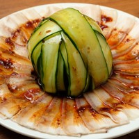 茹で豚とキュウリのうま辛ソース