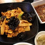 猪八戒の台所 - 料理写真:豚肉とキクラゲの卵炒め