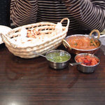 ラクシュミー - チキンカラヒ＆ナン