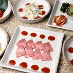 Sumibiyakiniku Kakureya - 