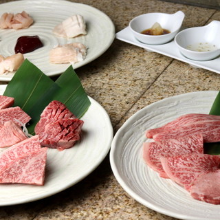全品黒毛和牛雌牛にこだわって◆特選の部位を盛り合わせに！