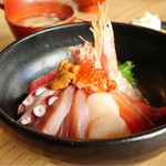 Inaro Shokudou - 海鮮丼