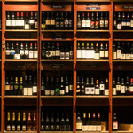 リストランテ・リアル - 常時100種類以上のイタリアワインを取り揃えております。