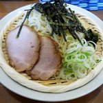 煮干らぁめん なかじま - こいにぼざるのドアップ