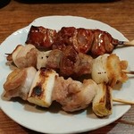 鳥ふく - 串焼きの図