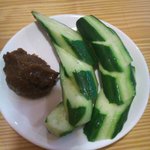 豚珍巻 - みそにんにくキューリ。この味噌がうまい！