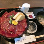 日本料理ありはら - マグロ丼