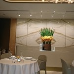 銀座 レカン - 地下1階 メインダイニング