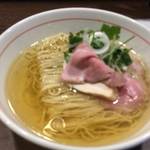 八咫烏 - 八咫烏 ラーメン白(塩味)750円