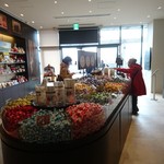 Lindt - ウキウキする店内