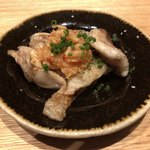 焼肉すどう - ホルモン塩（ギアラ・しま腸・豚軟骨）を大根おろしに、生姜・唐辛子・タレ・ポン酢をまぜて