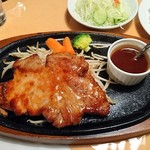 レストラン八白 星が浦店 - 阿寒ポークのポークチャップとガーリックライス
                                1,350円