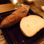 レストラン モンローズ - パン