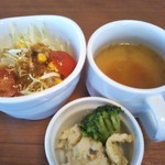 夜カフェ 6 - スープ　サラダ　小鉢