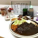 キッチングリーン - とんかつを小さくカットしてるからスプーンでも食べやすい。